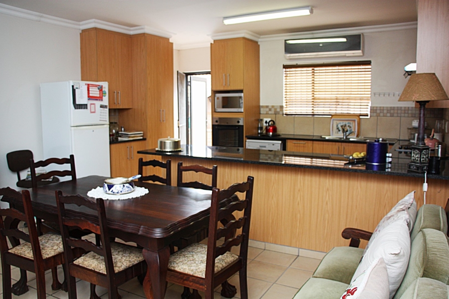 1 Bedroom Property for Sale in Langenhovenpark Free State